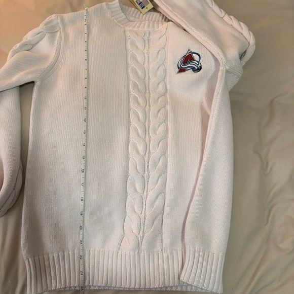 NWT Colorado Avalanche Cable Knit Pullover Crewneck Sweater Size Large - Picture 4 of 11